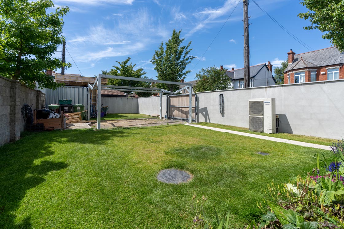 009 31 Neville Road DSC7085 HDR