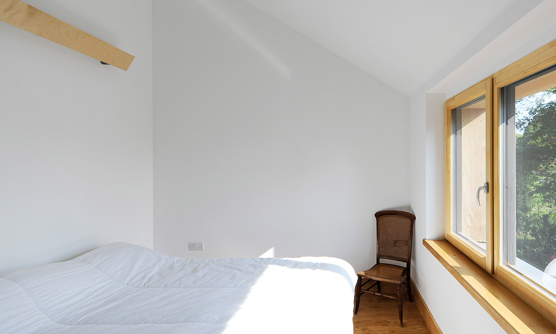 West Midlands eco house with no energy bills 04