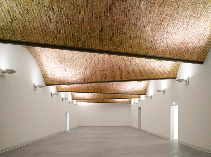 Photos: Roland Halbe / Herz & Lang International selection Ravensburg museum 03