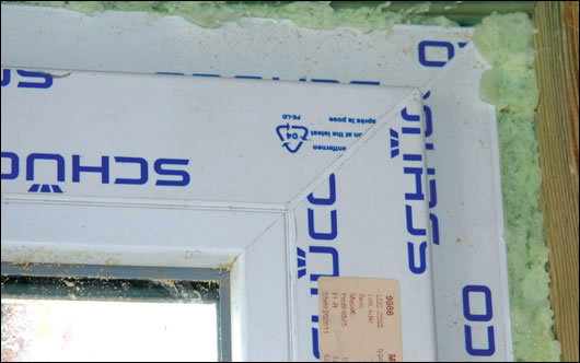 Oliva also supply the Schuco front and back doors which are sealed tightly to prevent air leakage Oliva also supply the Schuco front and back doors which are sealed tightly to prevent air leakage