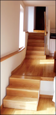 The split level led to the development of a moveable stair that allows flexibility in use of the space The split level led to the development of a moveable stair that allows flexibility in use of the space